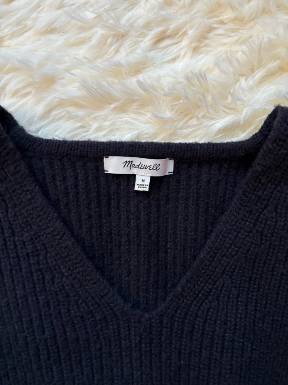 Madewell Wool Blend V-Neck Sweater Women’s M Dark Navy Chunky Knit - Picture 4 of 4